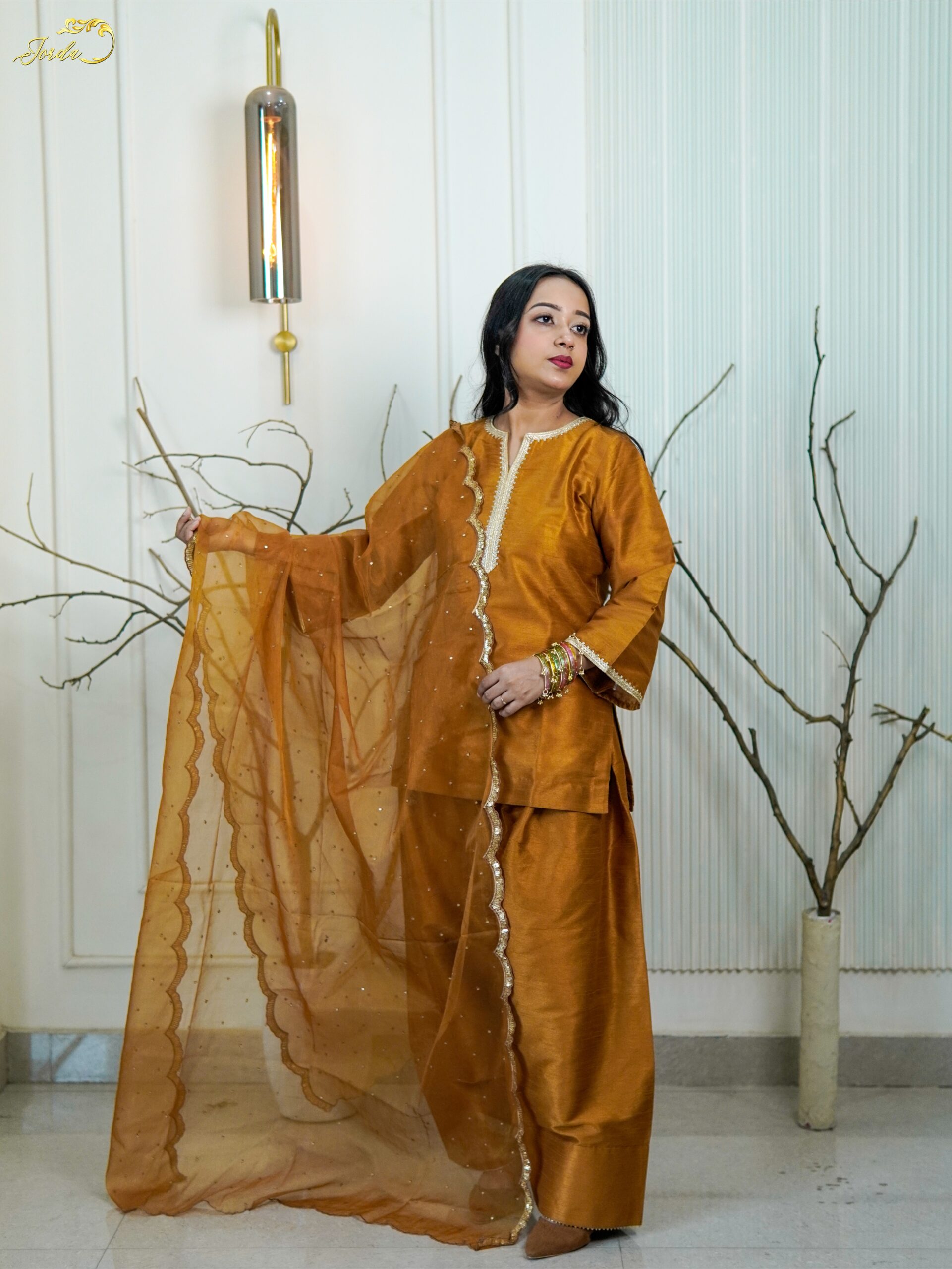 Gold Farshi Afsana